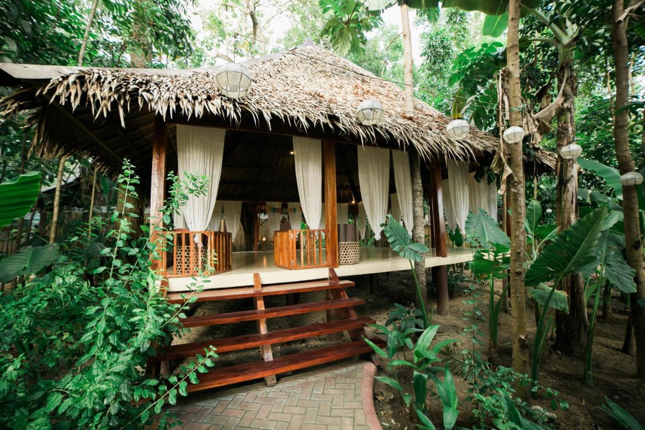 Fox & The Firefly Cottages Loboc Kültér fotó